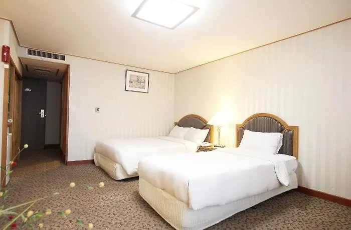 Rex Hotel