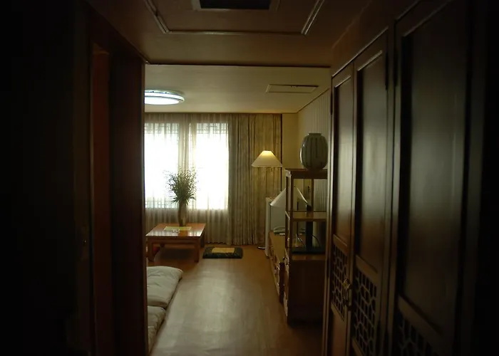 Rex Hotel
